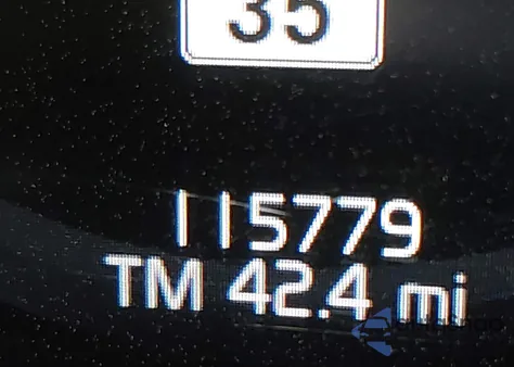 2016 Volvo Xc90 T6 R-Design z USA, uszkodzony, nr VIN YV4A22PM8G1058118